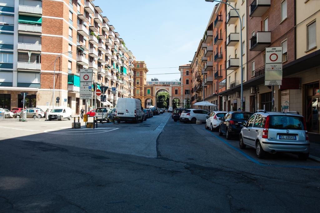 Astoria Suite Apartments Bologna Buitenkant foto